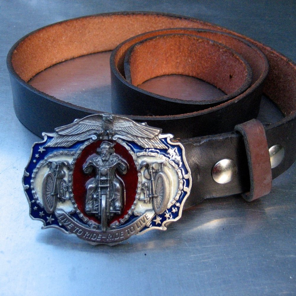 BERGAMOT 1987 LIVE TO RIDE, RIDE TO LIVE  BELT BUCKLE & BELT NOS